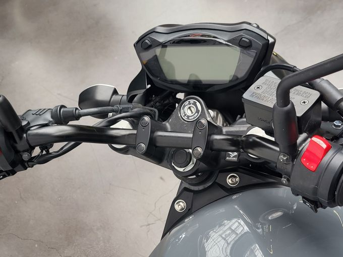 SUZUKI SV 650 (47.5CV) 4