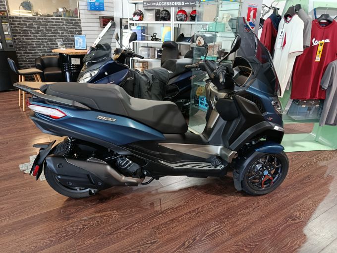 PIAGGIO MP3 530 HPE EXCLUSIVE 4