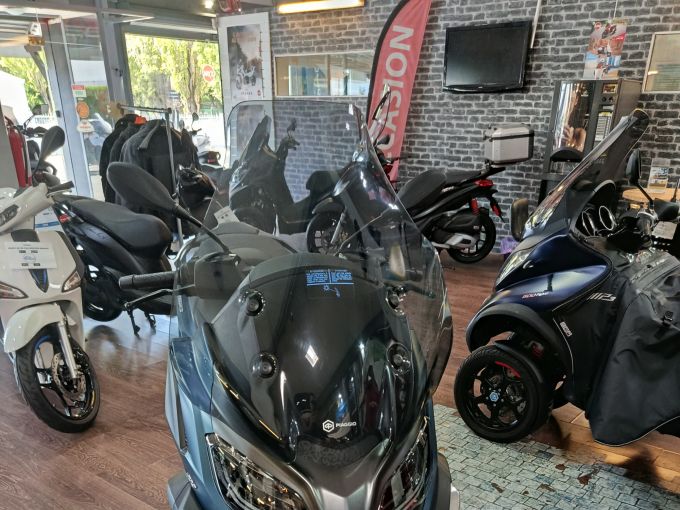 PIAGGIO MP3 530 HPE EXCLUSIVE 4