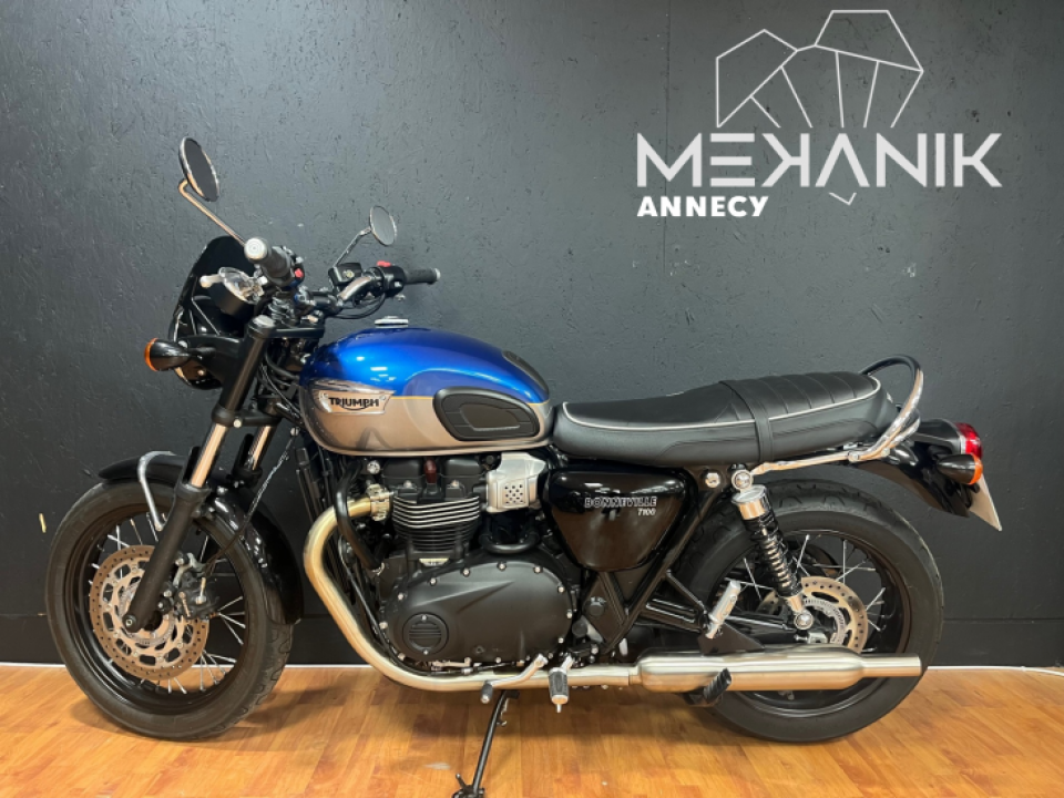 TRIUMPH BONNEVILLE T100 900 4
