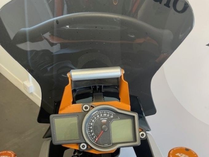KTM 1290 SUPER DUKE GT 4