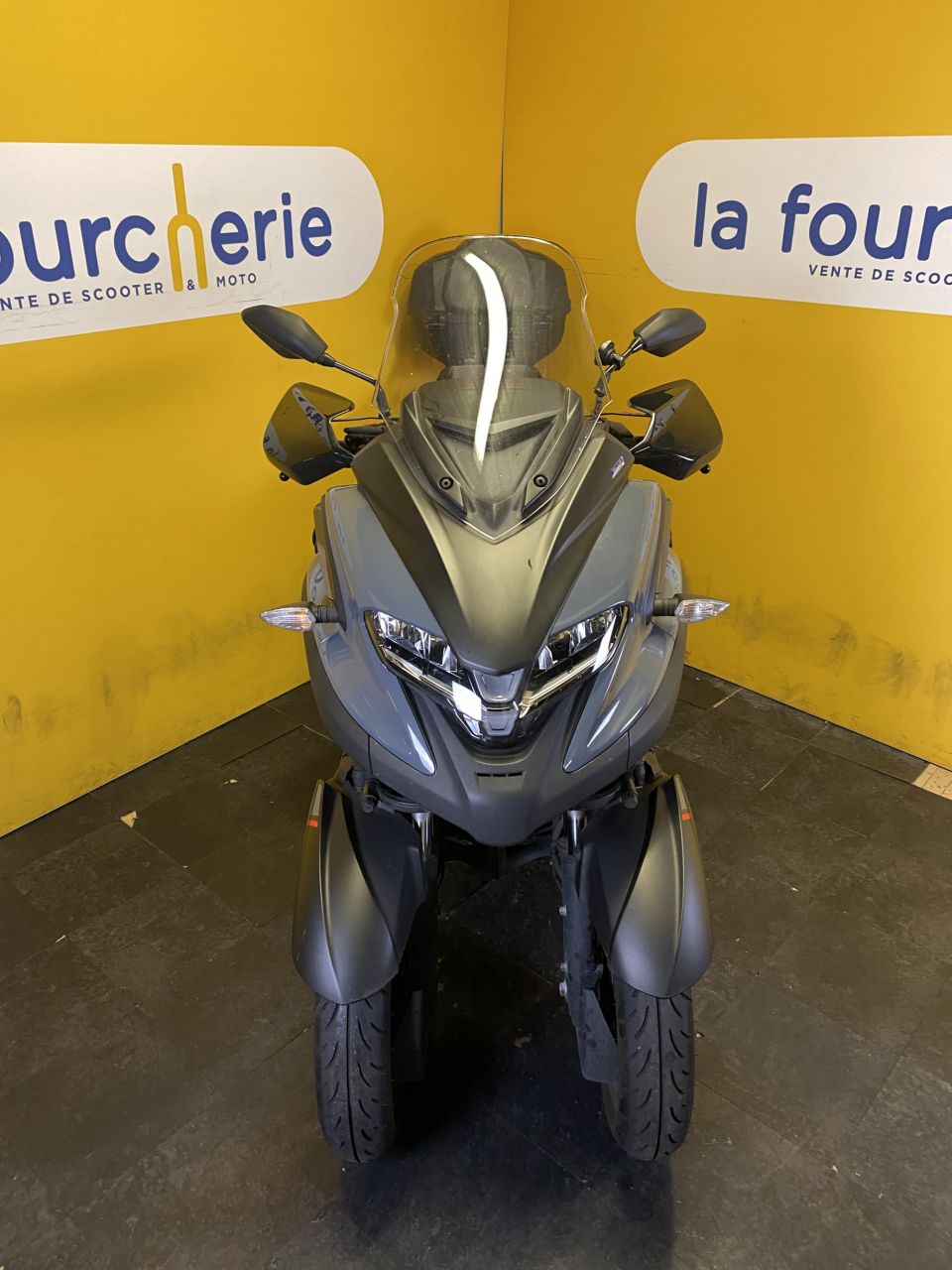 YAMAHA TRICITY 300 4