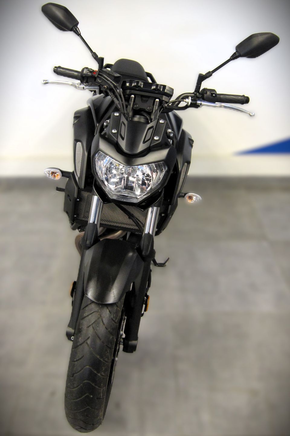 YAMAHA MT-07 4
