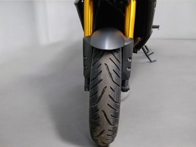 YAMAHA FZ8 4