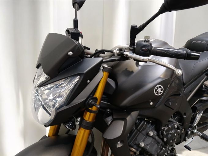YAMAHA FZ8 4