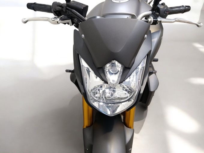 YAMAHA FZ8 4