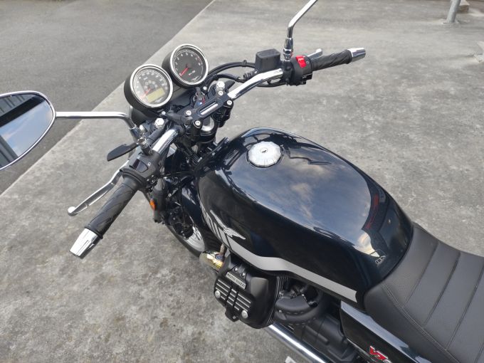 MOTO GUZZI V7 SPECIAL 850 4