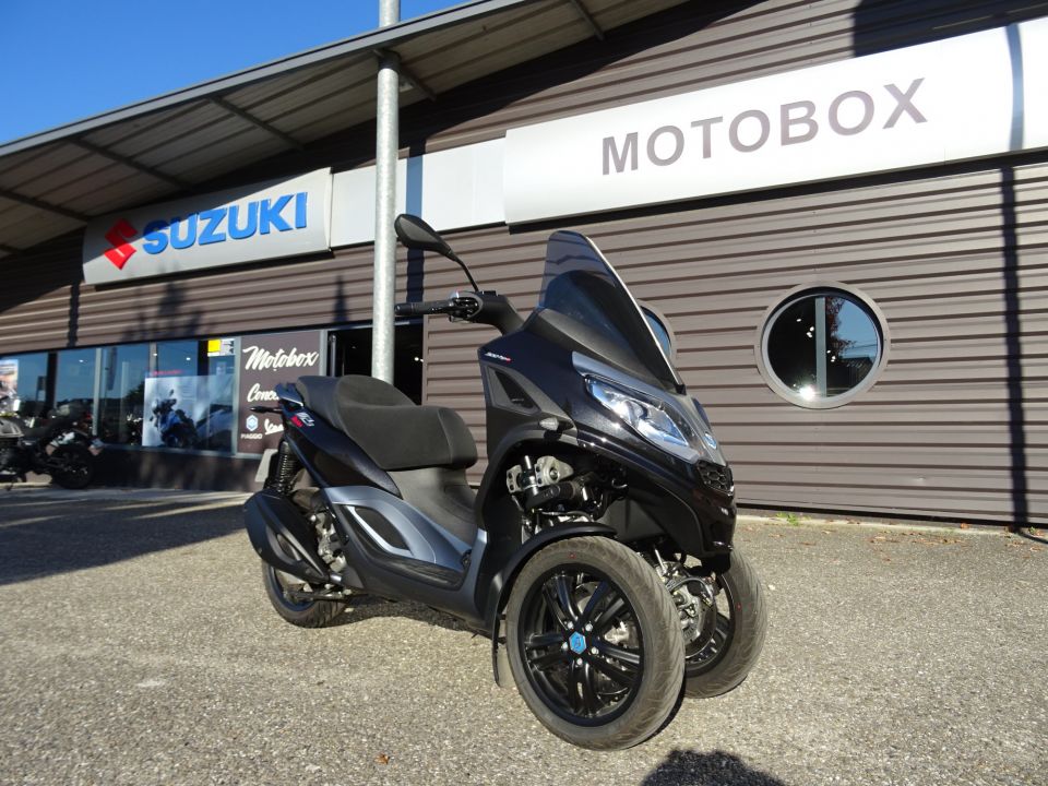 PIAGGIO MP3 300 LT ABS 4