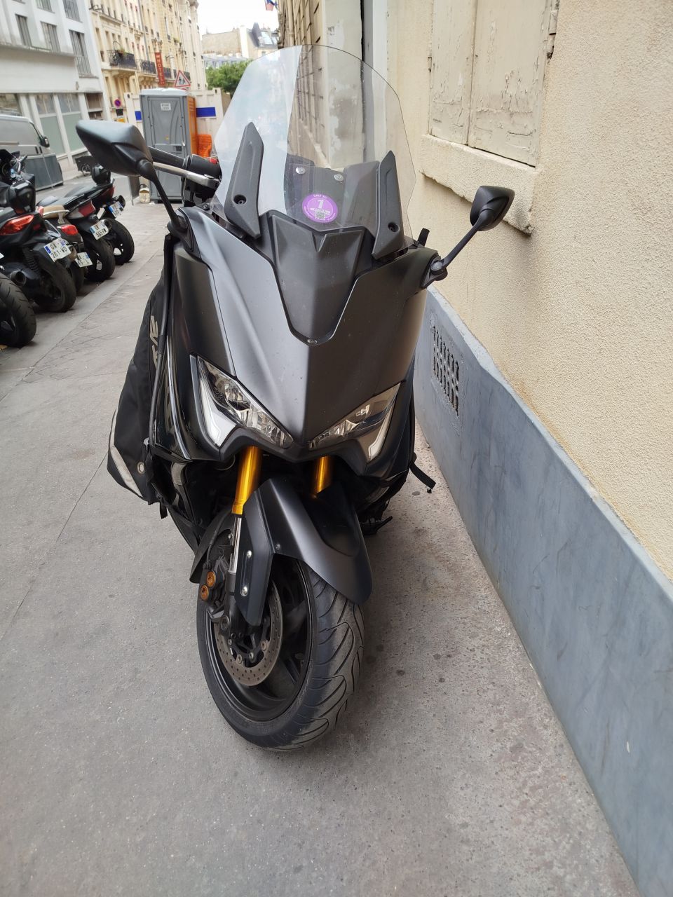 YAMAHA XP T-MAX 560 TECH MAX 4