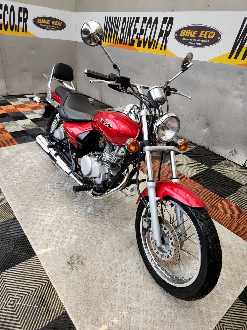 KAWASAKI ELIMINATOR 125 4