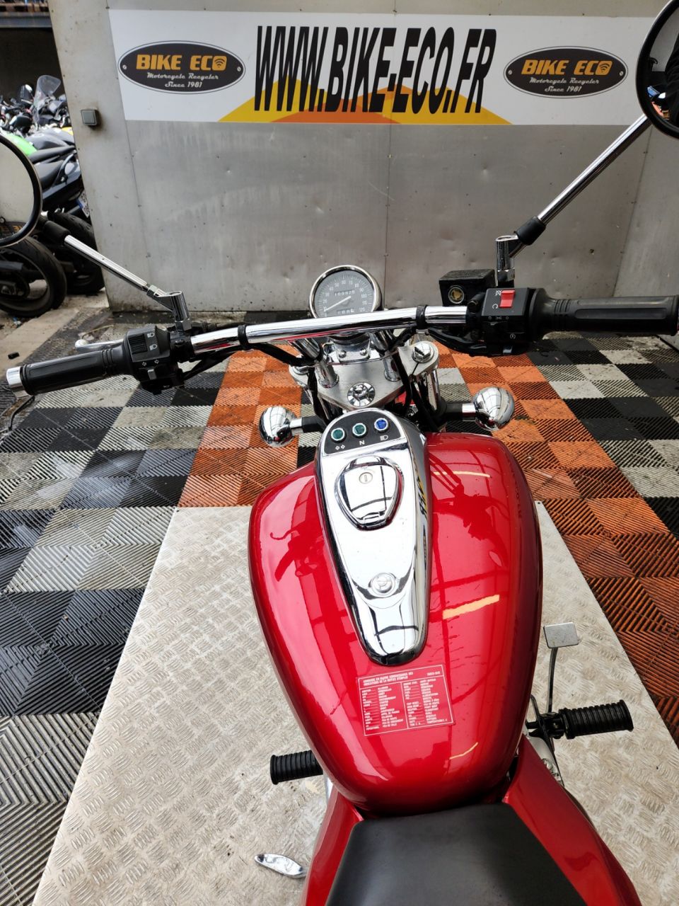 KAWASAKI ELIMINATOR 125 4