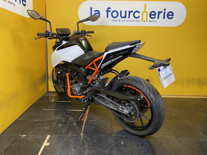 KTM 125 DUKE 4