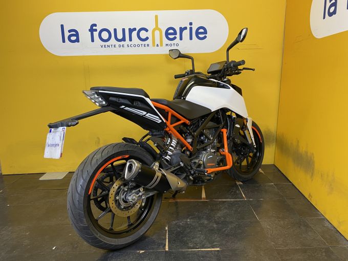 KTM 125 DUKE 4