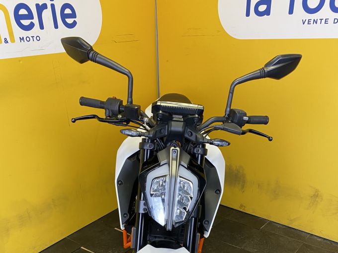 KTM 125 DUKE 4