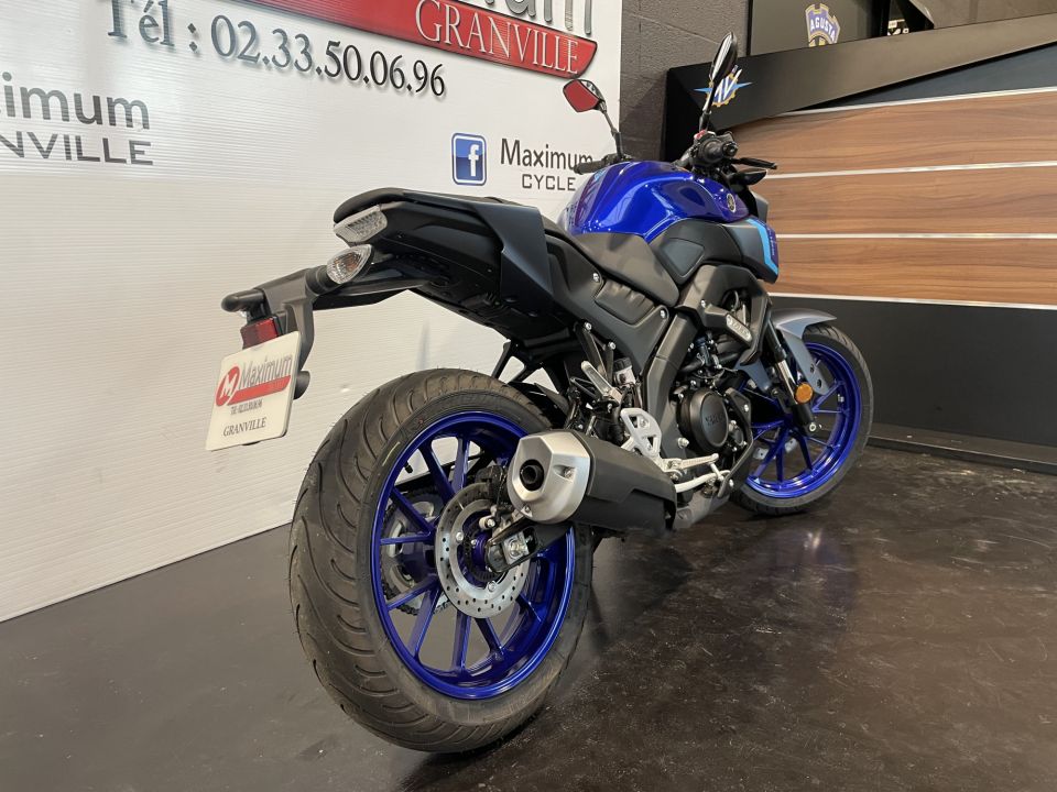 YAMAHA MT-125 ABS 4