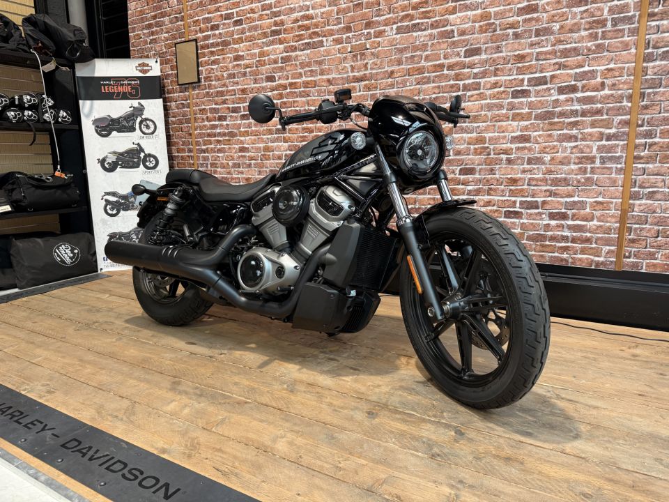 HARLEY-DAVIDSON SPORTSTER NIGHTSTER 975 4