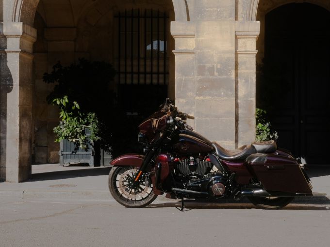 HARLEY-DAVIDSON TOURING STREET GLIDE 1923 CVO  4
