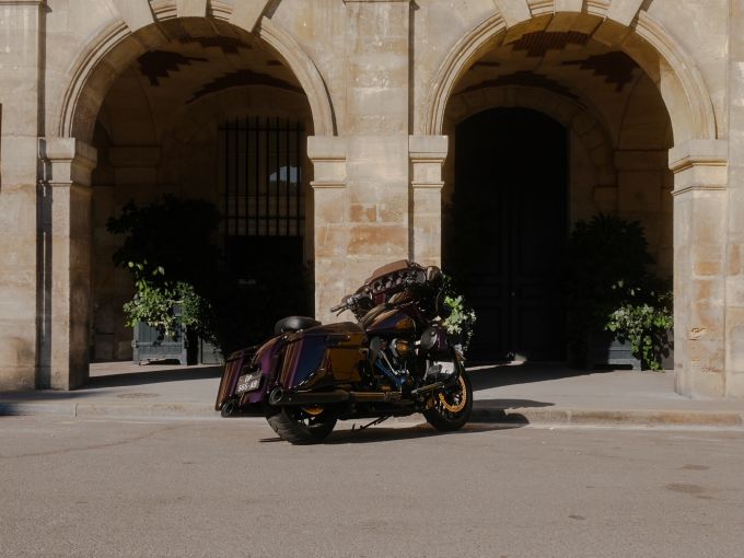 HARLEY-DAVIDSON TOURING STREET GLIDE 1923 CVO  4