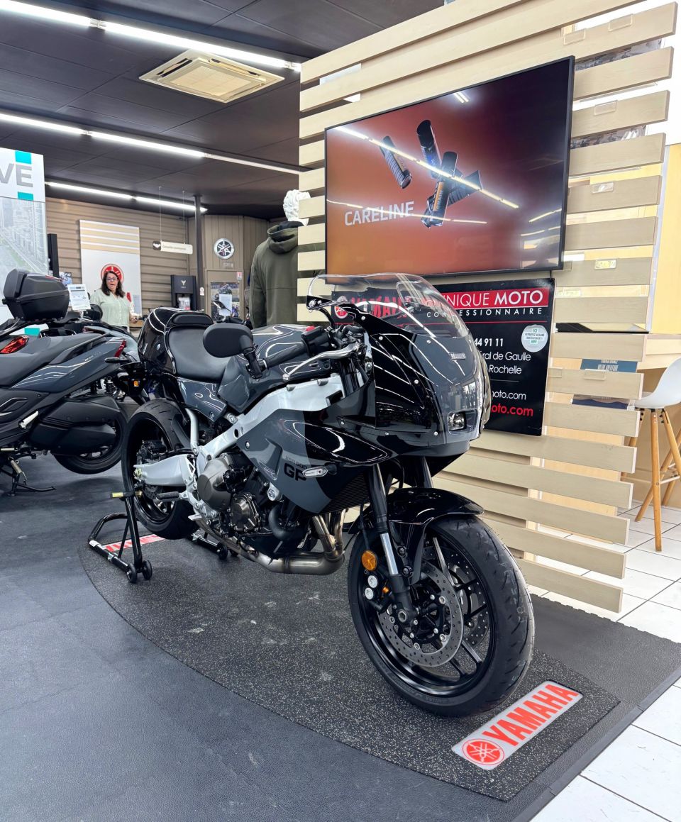 YAMAHA XSR 900 GP 35KW 4