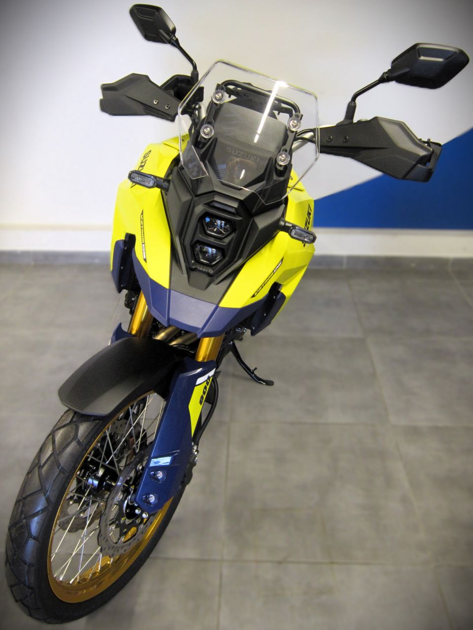 SUZUKI DL V-STROM 800DE 4