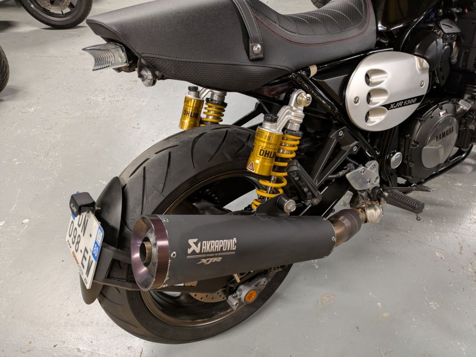 YAMAHA XJR 1300 RACER 4