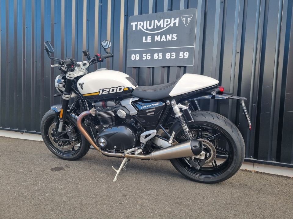 TRIUMPH SPEED TWIN 1200 4