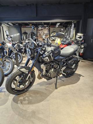 TRIUMPH TRIDENT 660 - 2024