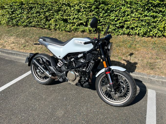 HUSQVARNA VITPILEN 401 4