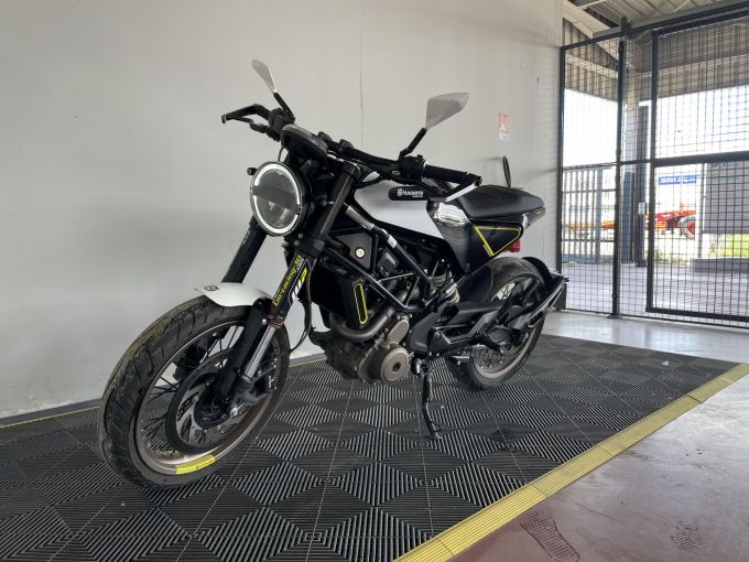 HUSQVARNA 701 ENDURO 4