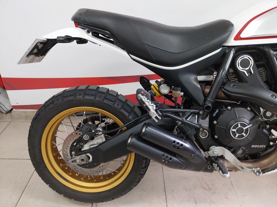 DUCATI SCRAMBLER 800 DESERT SLED 4