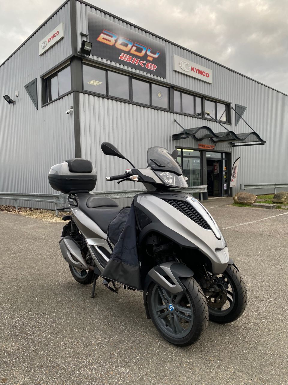 PIAGGIO MP3 300LT YOURBAN 4