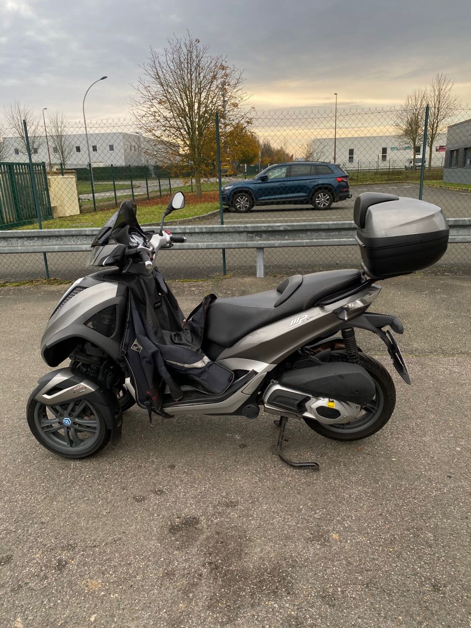 PIAGGIO MP3 300LT YOURBAN 4