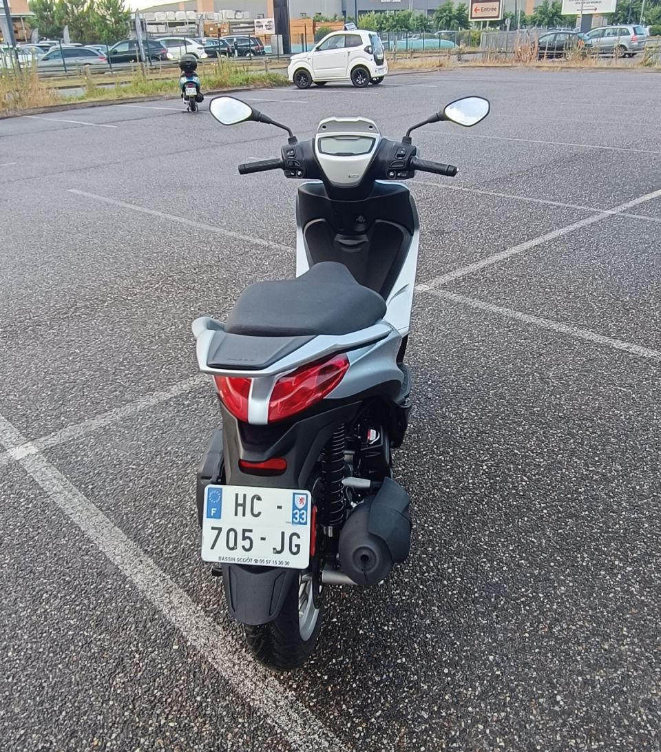 PIAGGIO MEDLEY 125 Iget 4