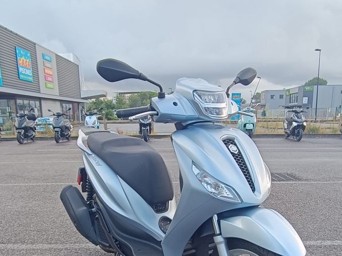 PIAGGIO MEDLEY 125 Iget 4