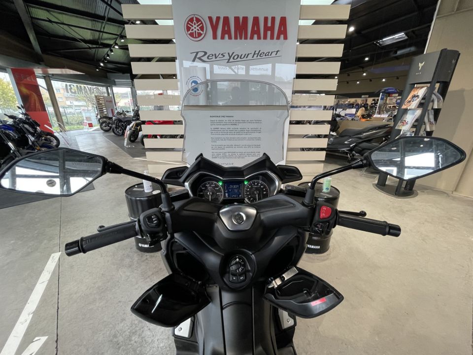 YAMAHA XMAX 125 TECH MAX 4