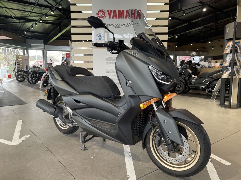YAMAHA XMAX 125 TECH MAX 4