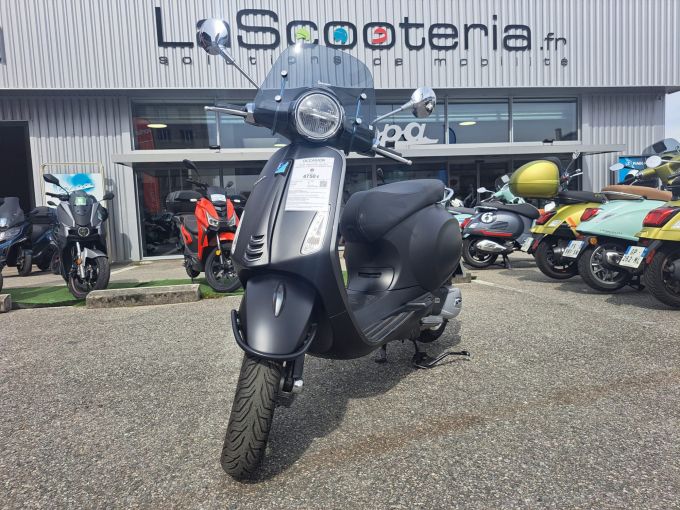 VESPA PRIMAVERA 125 4