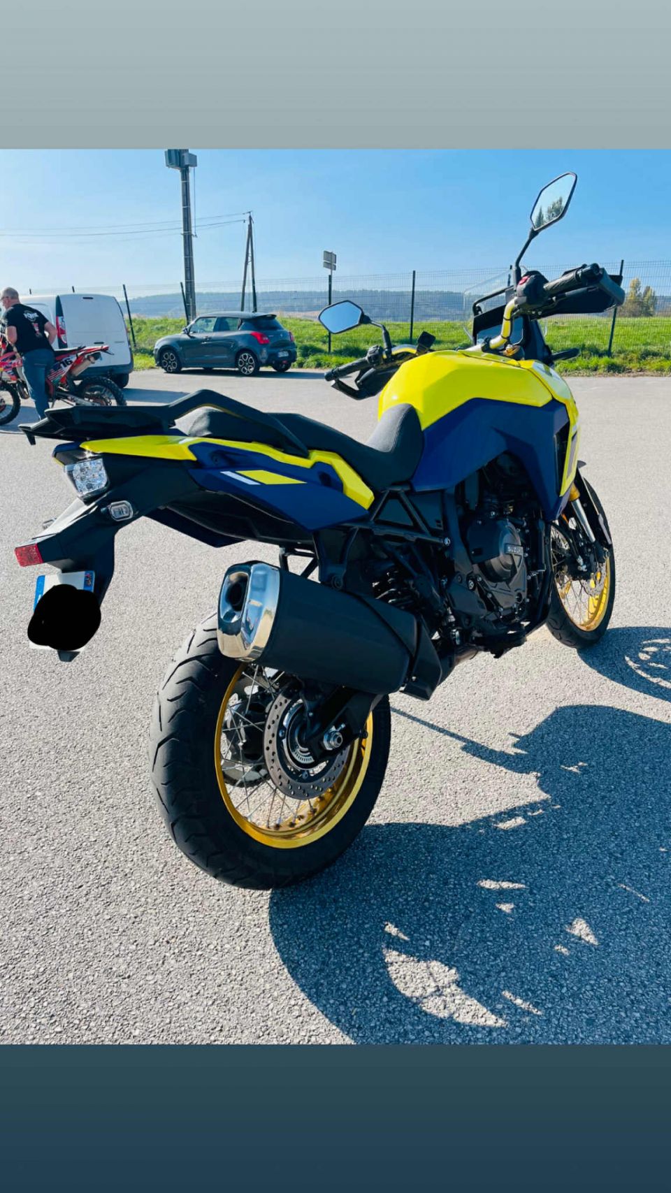 SUZUKI DL V-STROM 800DE 4
