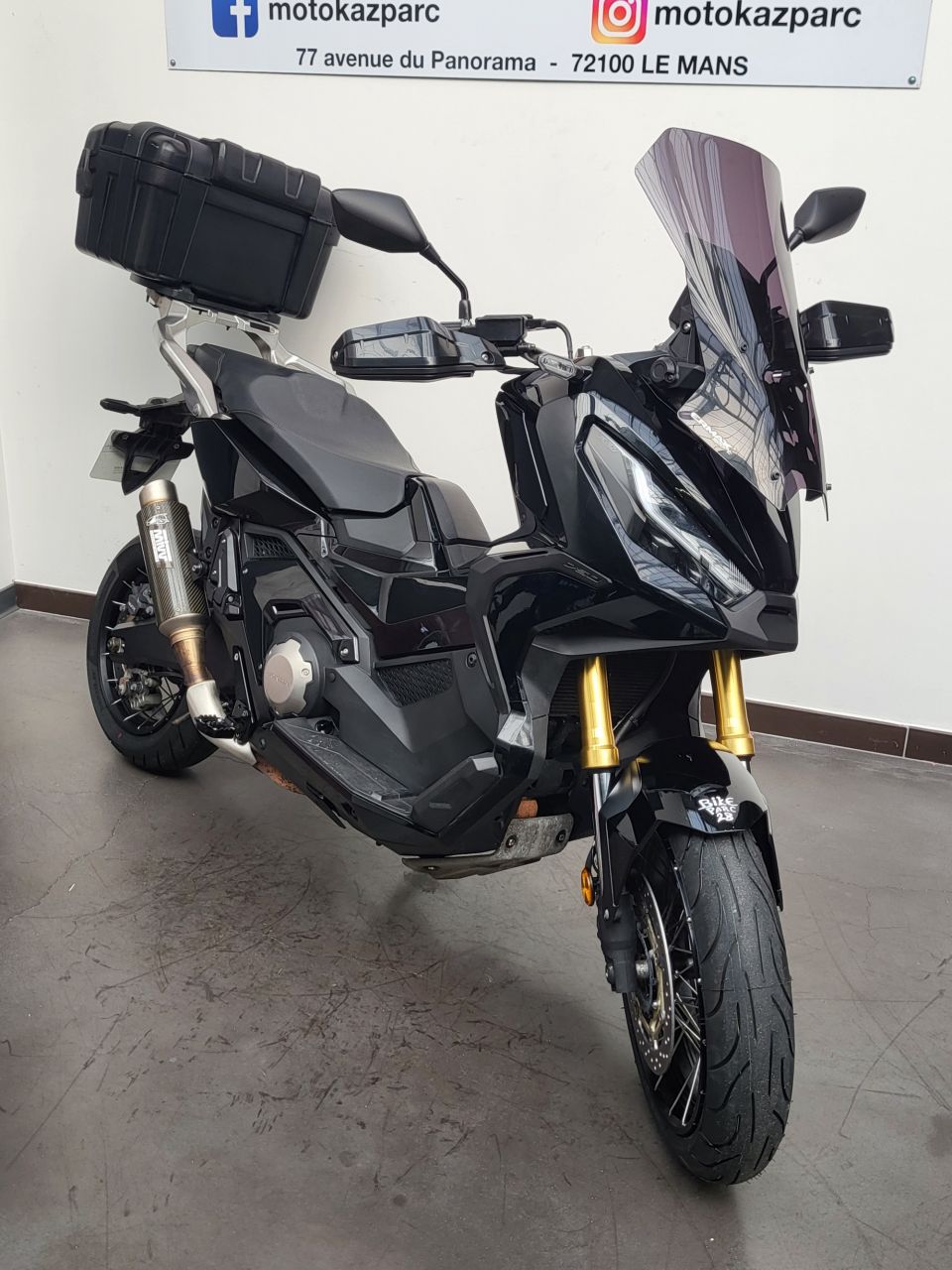HONDA X-ADV 4