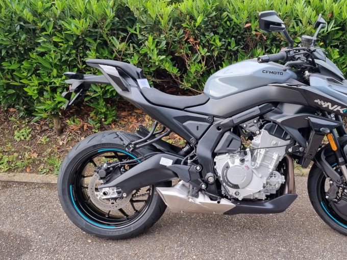 CF MOTO 675 NK 4