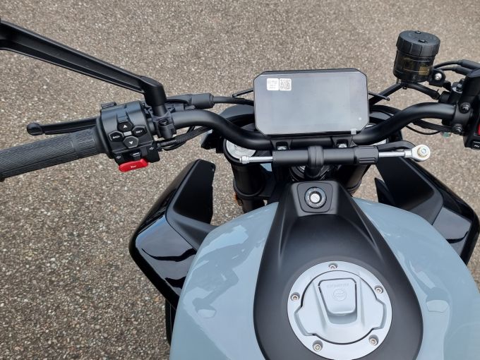 CF MOTO 675 NK 4