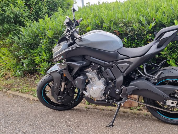 CF MOTO 675 NK 4