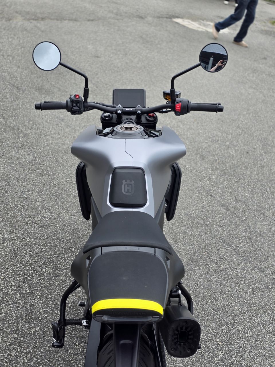 HUSQVARNA VITPILEN 801 L 4