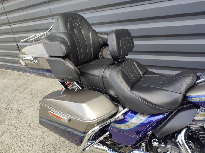 HARLEY-DAVIDSON TOURING ELECTRA GLIDE 1800 ULTRA LIMITED CVO 4