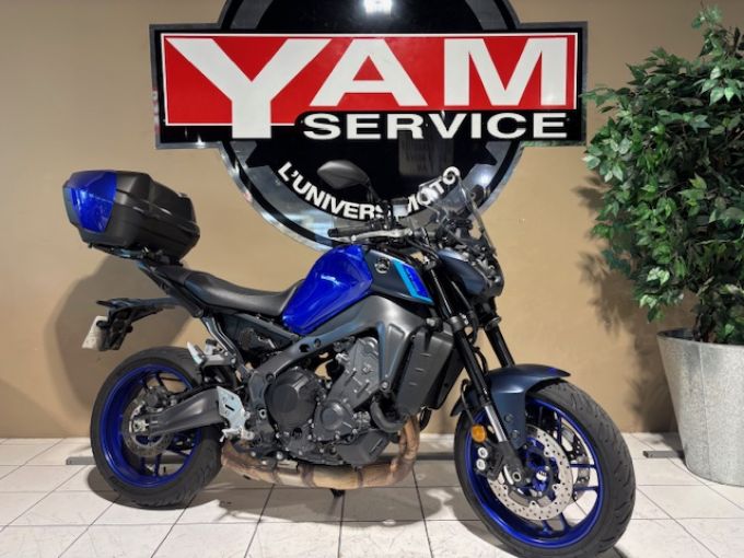 YAMAHA MT-09 4
