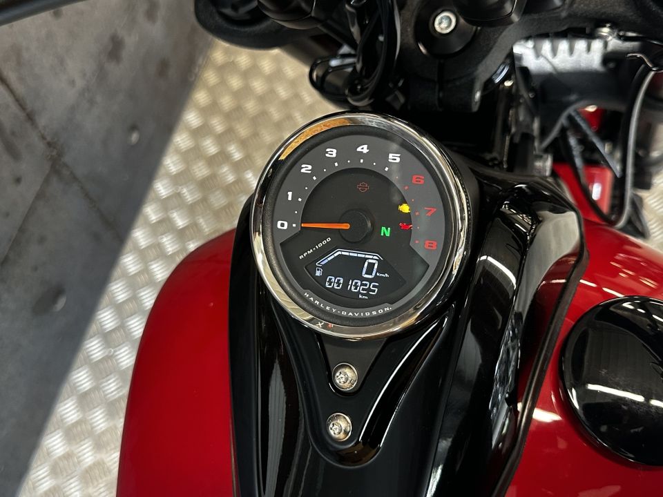 HARLEY-DAVIDSON SOFTAIL FAT BOB 1868 4