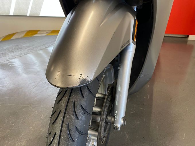 HONDA SH 350 TOP BOX 4