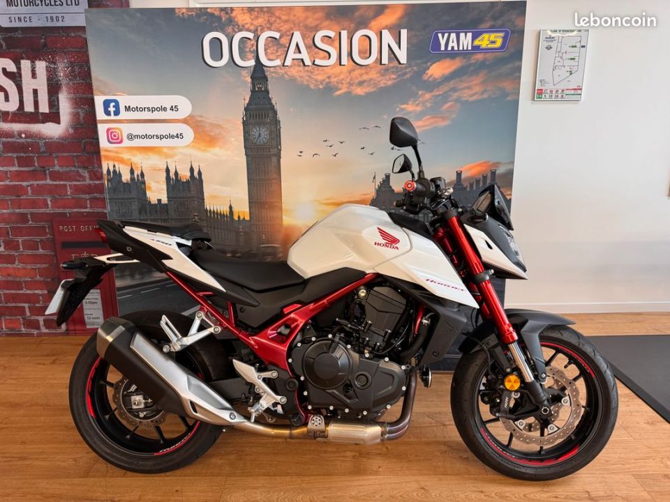 HONDA CB 750 HORNET 4