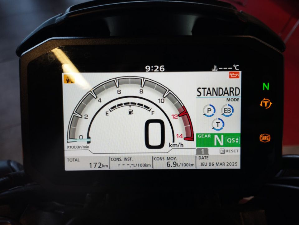 HONDA CB1000R Black Edition 4