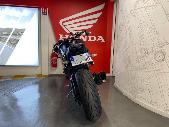 YAMAHA MT-10 4